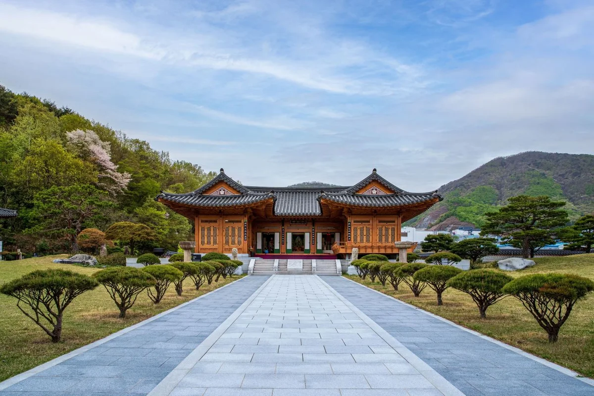 양산시 전시 (출처 : 한국관광공사)